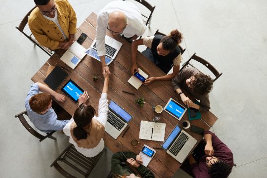Nur wenn IT-Sicherheit und Datenschutz mitbedacht, sowie Mitarbeitende ins Boot geholt werden funktioniert ein digitales Bürgerbüro.