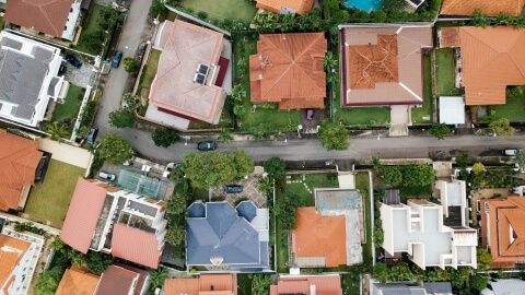 Wohnsiedlung aus der Vogelperspektive, die im Rahmen der Standortanalyse und Ist-Analyse untersucht werden soll.
