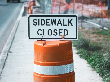 Abgesperrter Fußweg